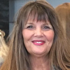 Meet your Posher, Carol